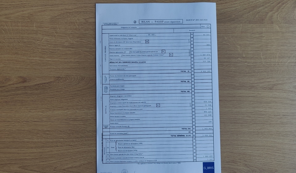 French financial document